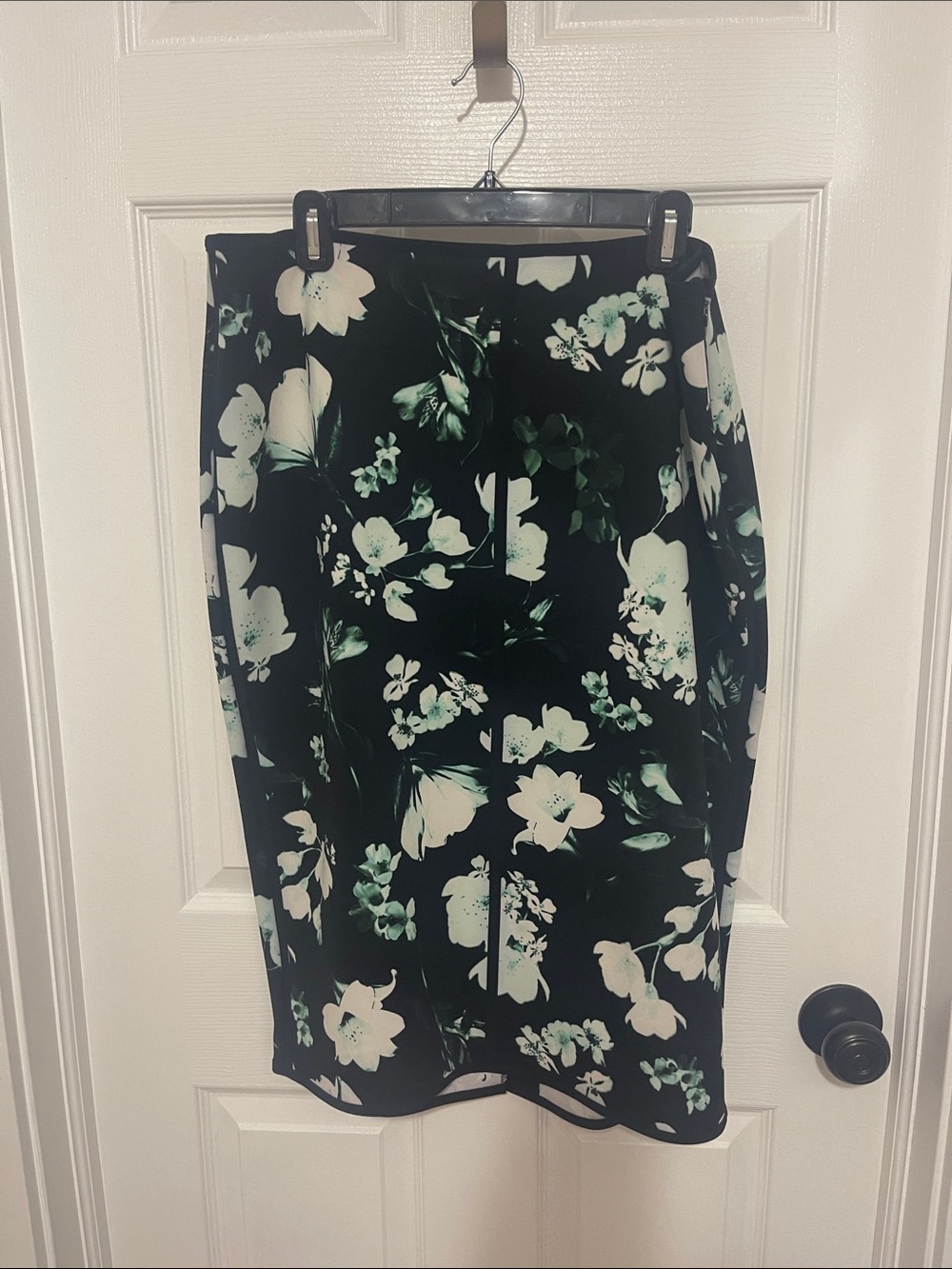 Worthington Black Floral Pencil Skirt with White and Mint Blooms